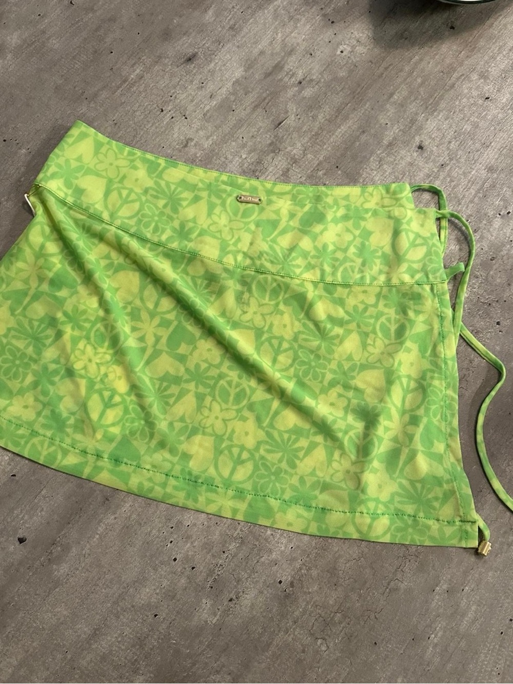 Beach Bunny Tropical Green Sarong NWOT
